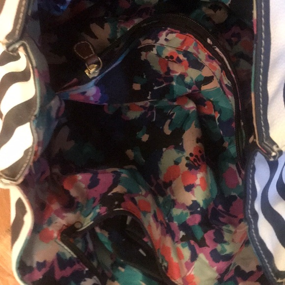 Hand bag - Picture 3 of 3